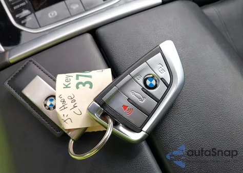 2022 BMW X7 xDrive40I z USA, uszkodzony, nr VIN 5UXCW2C01N9L72533